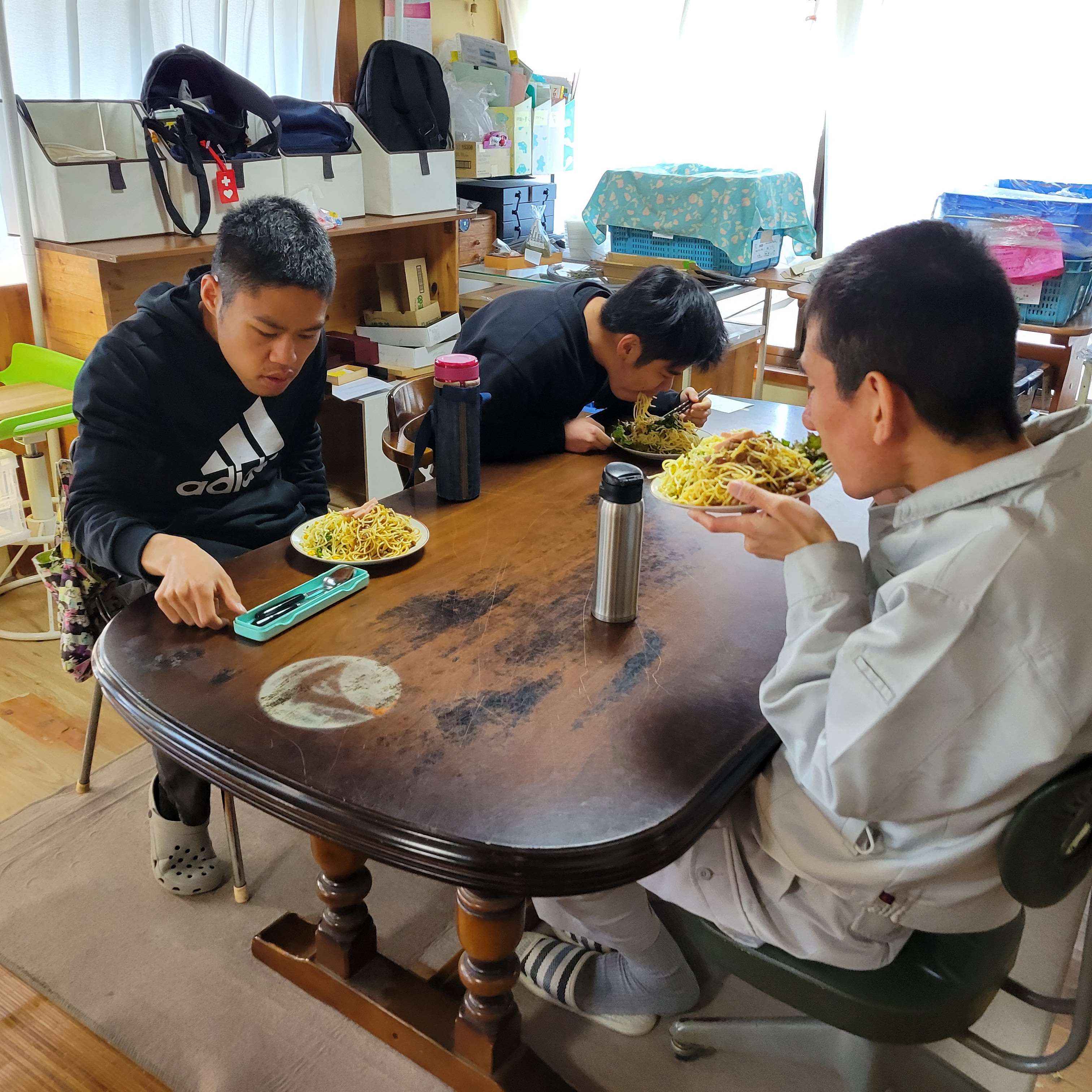 うつと向き合う毎日に、「できた」をひとつ。自分らしい自立への歩みを、ここから。