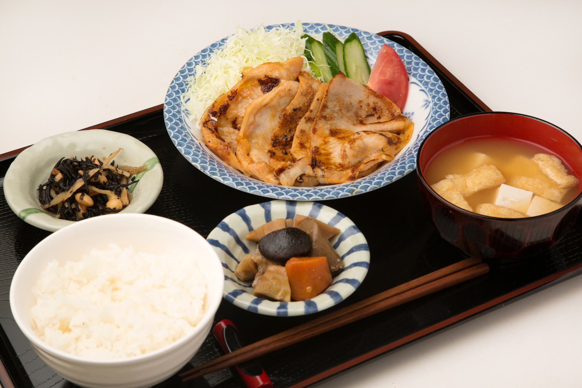 食事を安く提供 | 静岡県静岡市の就労支援B型なら就労継続支援B型事業所 げんき
